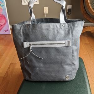 Lululemom Large Bag (great for gym, travel, baby)